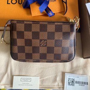 Brand New Louis Vuitton Mini Pochette Damier